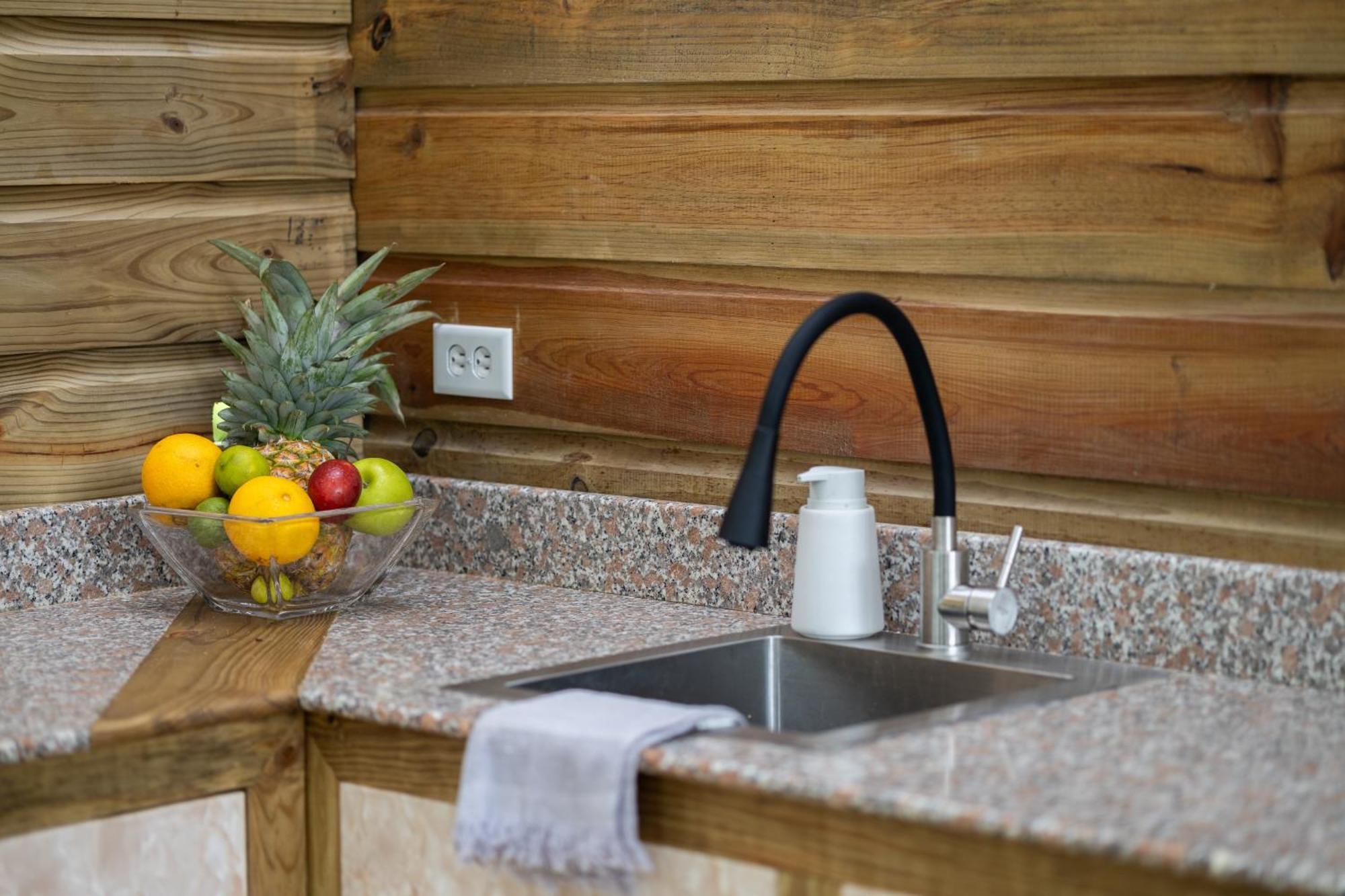 Monkey Tiny House - Private Swimming Pool Villa Big Bight Bagian luar foto